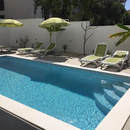 Affittacamere Diklo Rooms-adults Only Zara